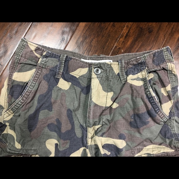 America eagle longer length camo cargo shorts - Picture 2 of 7